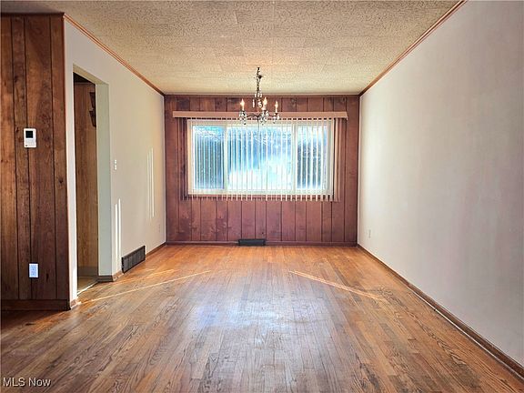 5th image of 5507 Hollywood Dr