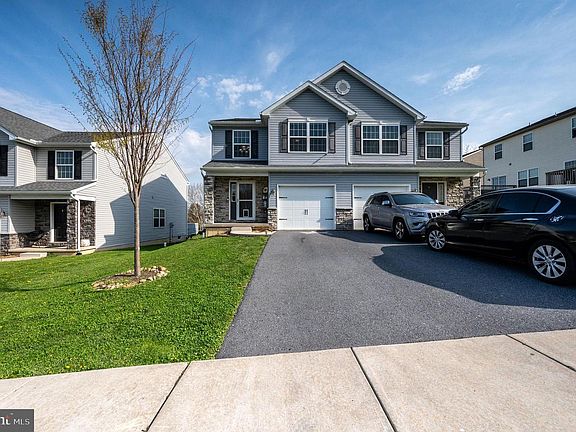 3rd image of 1247 Fairmont Ave