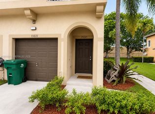 13221 SW 42nd St #8203, Miramar, FL 33027