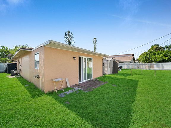 4th image of 517 SE 23rd Pl