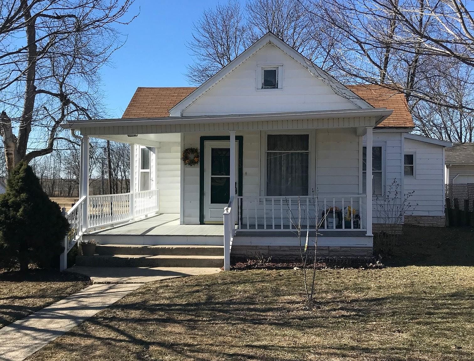 13 N 2nd St, Divernon, IL 62530 Zillow