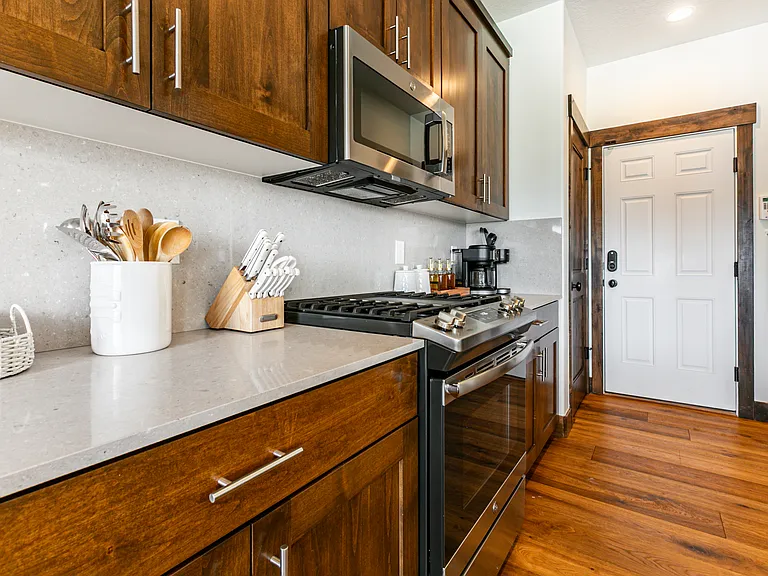 924 W Abigail Dr — Photo 12