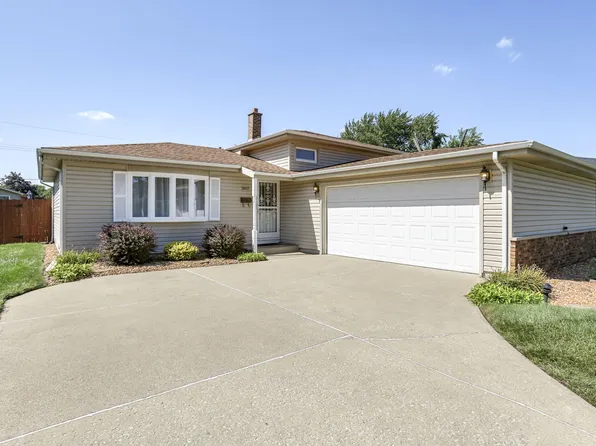 8612 Jefferson Ave, Munster, IN 46321