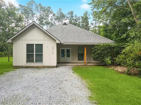 22562 2nd St, Mandeville, LA 70471