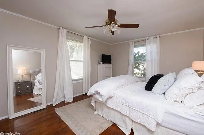 2 bed, 1121 sqft, $1,650 — Photo 1