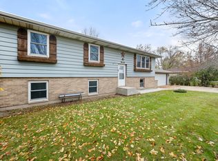 23615 Airport Rd, Sycamore, IL 60178