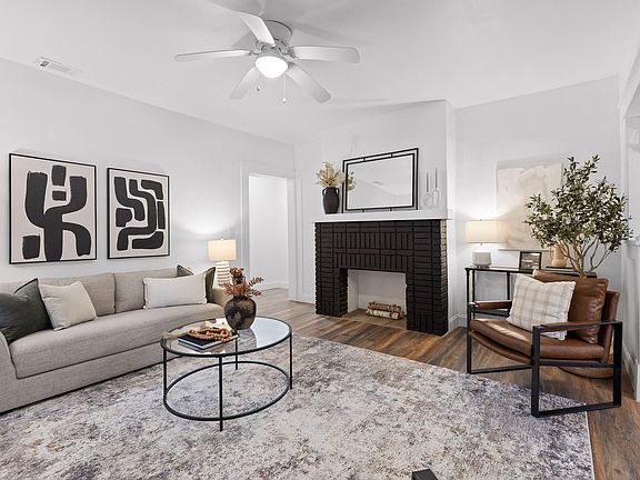 2nd image of 800 Barton Ave