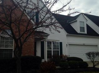 8542 Lazelle Village Dr, Lewis Center, OH 43035