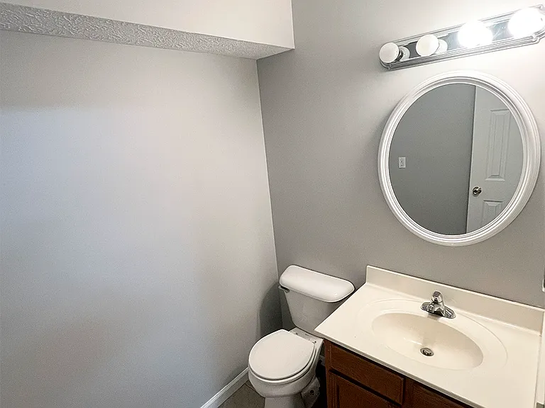 561 Hampton Way #1 — Photo 9