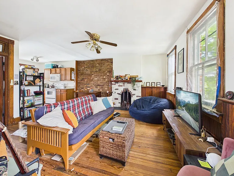1912 Parkwood Ave #2 — Photo 7