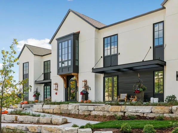 2416 Commerce Blvd #A2, Mound, MN 55364