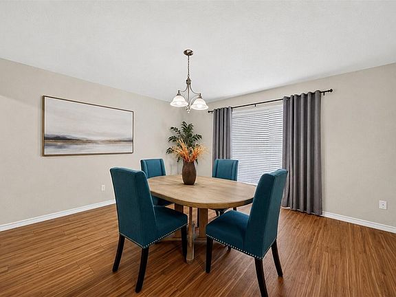 3rd image of 23127 Harpergate Dr