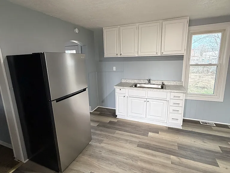 1713 Bank Pl SW — Photo 3