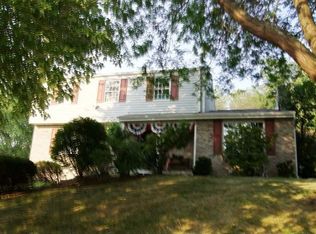 3050 Marie Dr, Gibsonia, PA 15044