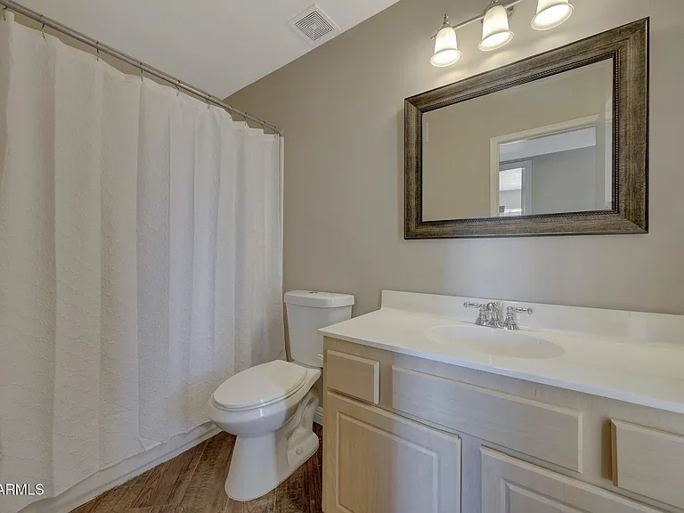 6914 E Highland Rd — Photo 22