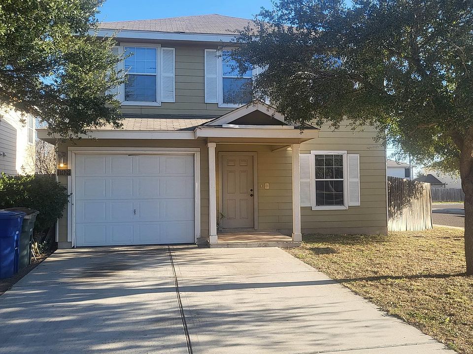 1st image of 17429 College Port Dr