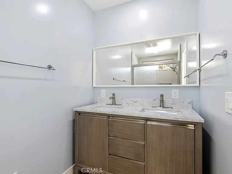 928 Seaside Ct — Photo 11