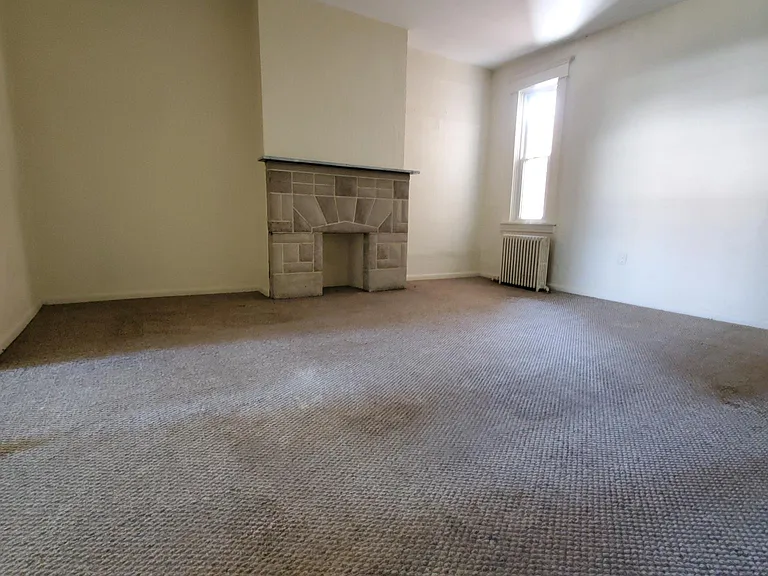 1812 Brownsville Rd #2 — Photo 6