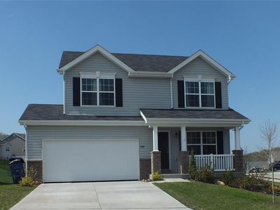 555 Winding Bluffs Dr, Fenton, MO, 63026