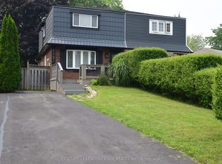 1128 Valley Ct N, Oshawa, ON L1J3M5