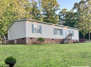 74 Blueberry Ln, Patrick Springs, VA 24133