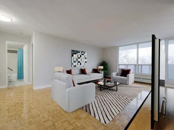 16 Towering Heights Blvd, Saint Catharines, ON L2T 3G9