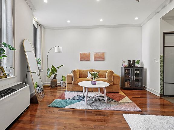 3rd image of 1 Wall Street Ct APT 904