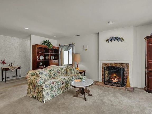 5th image of A6 Alpine Ct #B