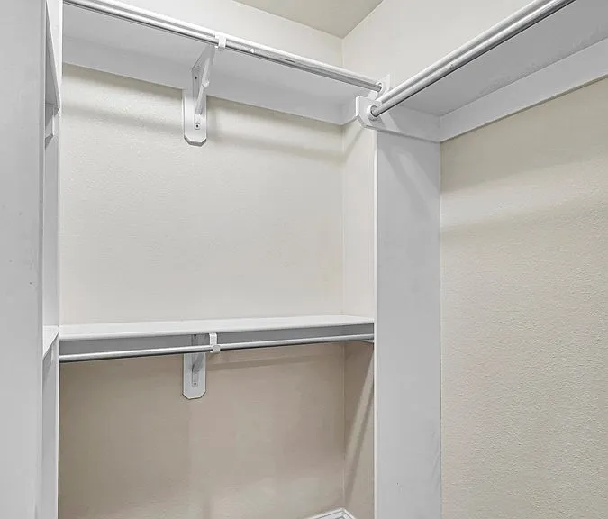 608 Memorial Ct — Photo 28