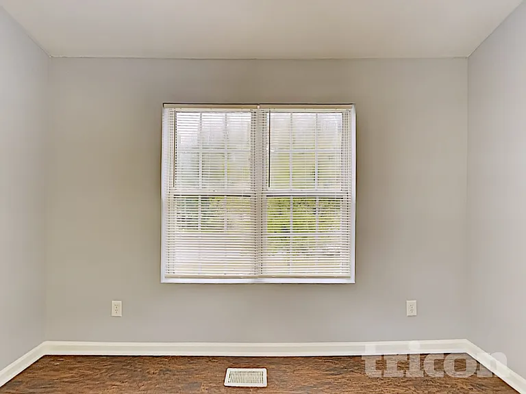 2331 Sandspring Dr SW — Photo 5