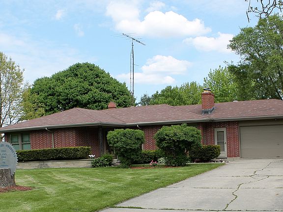 All Brick Ranch on 1.4 Acres