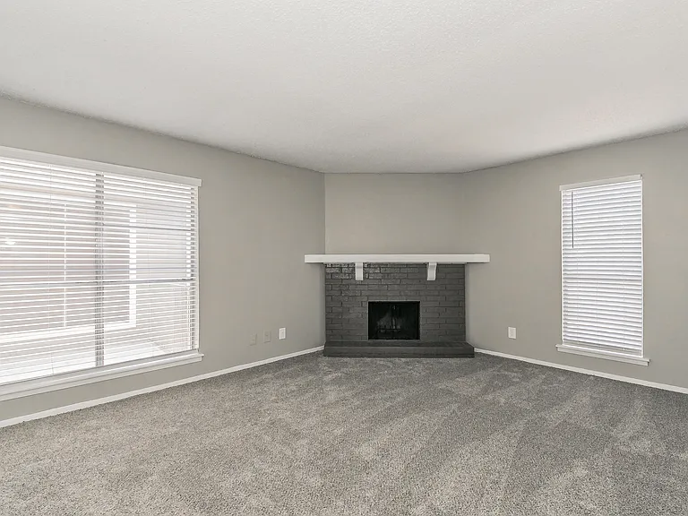 Station 121 at Town Center Apartments — Photo 37