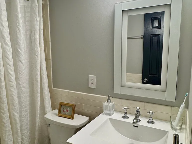 1745 Q St NW #2 — Photo 16