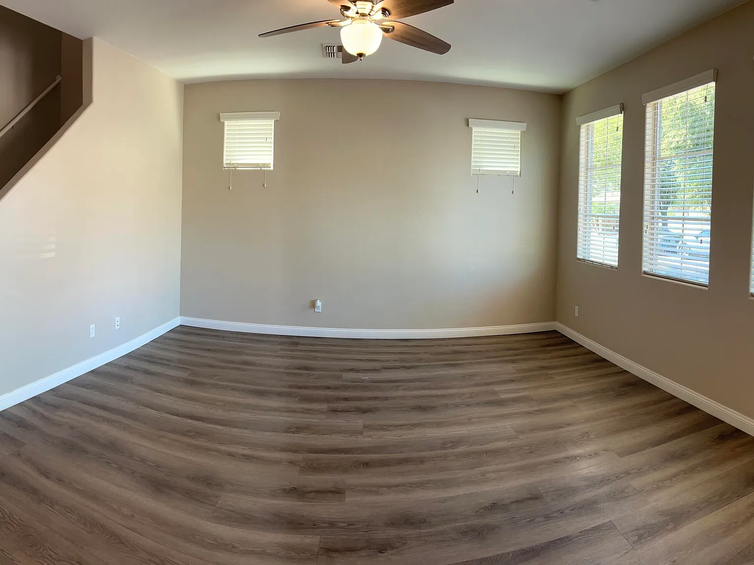 3 bed, 2.5 bath, 1675 sqft, $1,995 — Photo 2