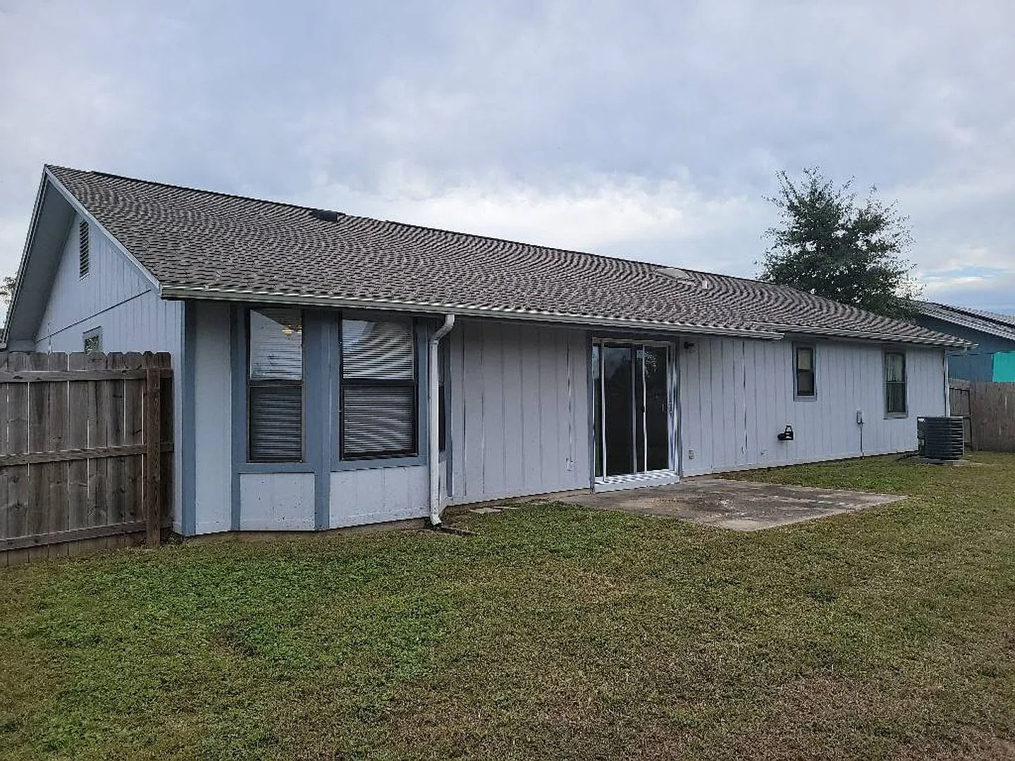 Callaway 3 bedroom 2 bath home w/2 car garage! — Photo 3