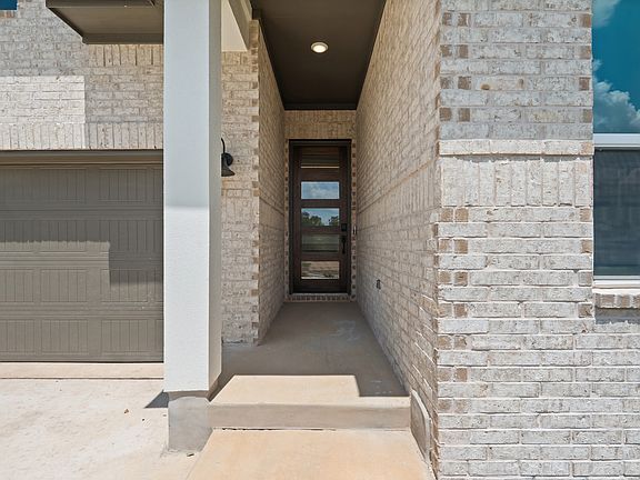 421 Leaning Rock Road