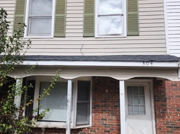 304 N Townville St, Seneca, SC 29678