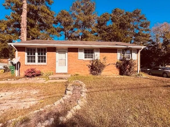 1525 Circle Dr, Petersburg, VA 23803