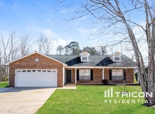 206 Whistle Way, Locust Grove, GA 30248