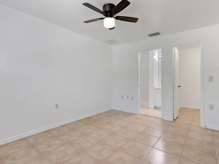 221 Meadow Rd — Photo 12