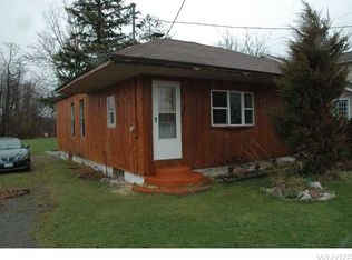 8767 Lake Street Rd, Le Roy, NY 14482