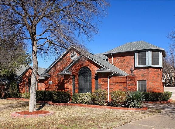 2nd image of 2740 Woodbridge Dr