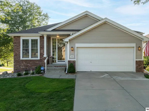 1834 S 172nd Plz, Omaha, NE 68130