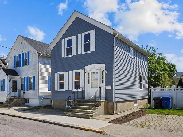 31 Slocum St, Newport, RI 02840