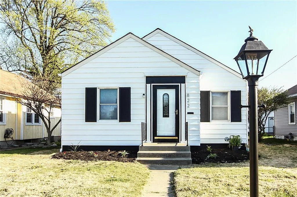 822 Cameron St photo 1