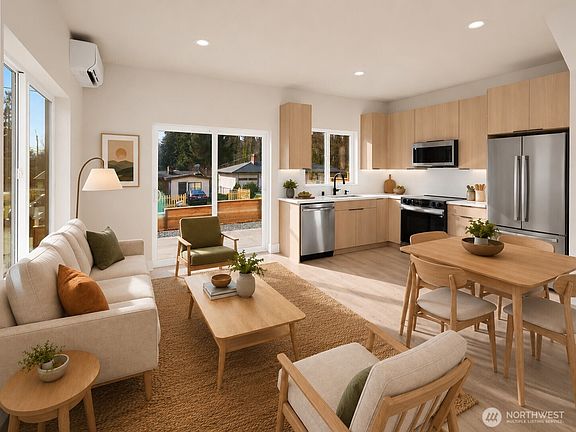 3rd image of 908 S 138th Street