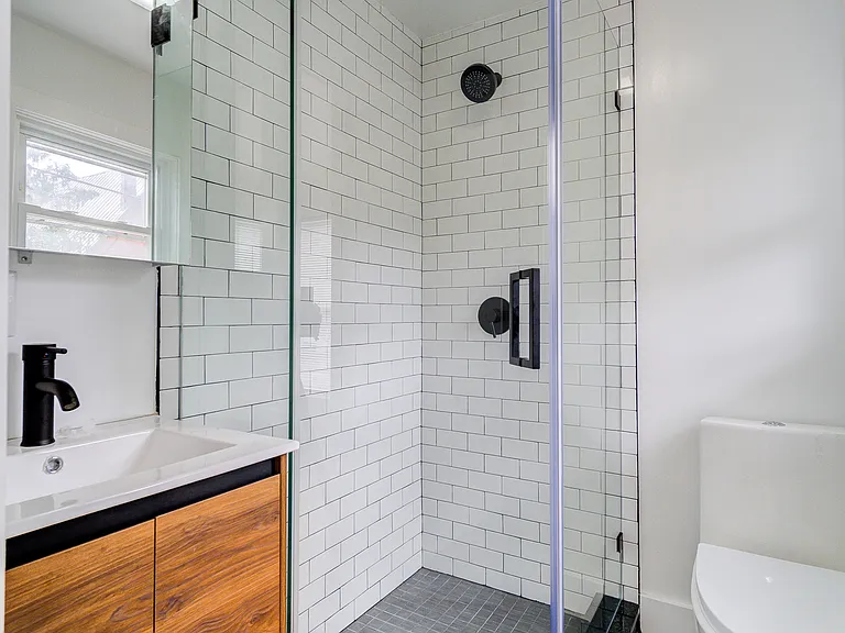470 Delaware Ave #1L — Photo 12