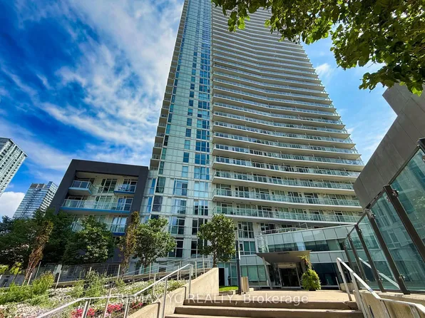 75 Queens Wharf Rd Unit 4611, Toronto, ON M5V 0J8