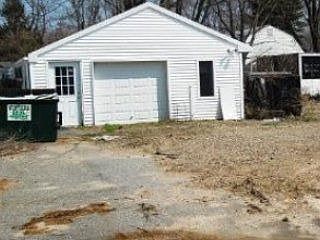 5th image of 1147 Locust Ave