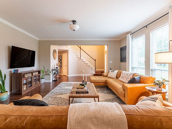 2nd image of 8409 Luna Dr